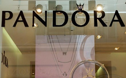 Pandora compra 34 lojas Visão do Tempo para ter propriedade total do negócio em Portugal