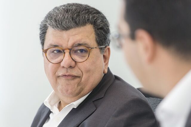 Roqueiro deixa o baixo para combater corrupção na Petros