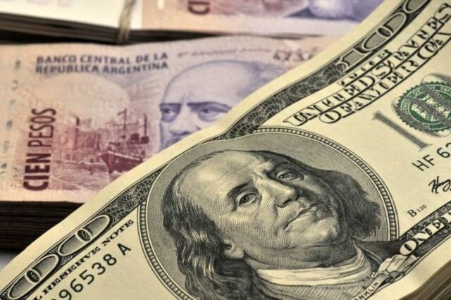 Peso argentino já cai 40% face ao dólar no acumulado do ano