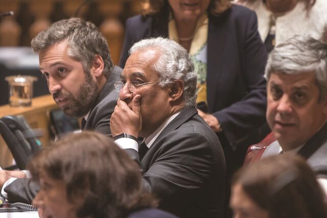Governo de António Costa engorda 32% desde 2015  