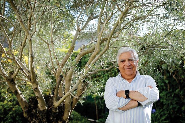 José Bento dos Santos: A História fez-se à mesa, e eu fiz todos os negócios à mesa