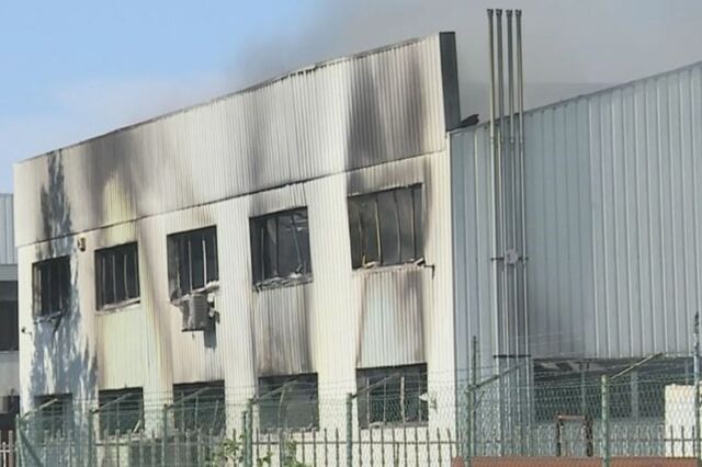 Incêndio destrói fábrica de tintas Isolaca na Maia