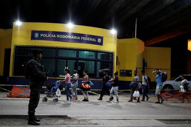 Governo da Venezuela oficializa aumento do salário mínimo em 35 vezes para 25,70 euros   