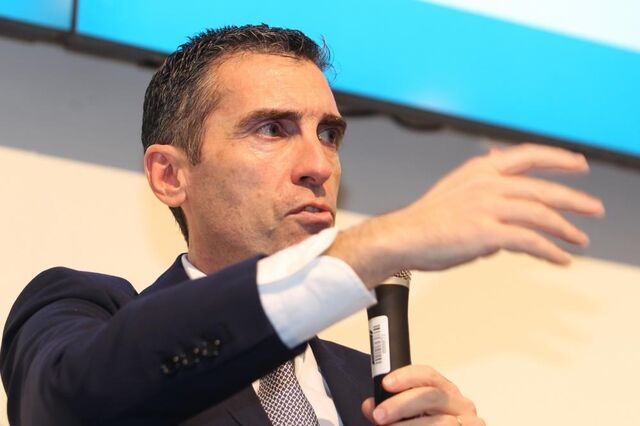 Sonae dá mais passos para cotar negócio do retalho