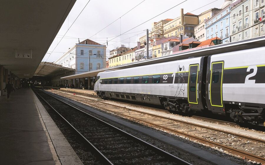 comboio CP ferrovia