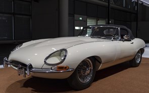 Automóveis de luxo crescem à boleia da Jaguar e Porsche