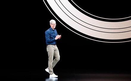 Apple aposta em écrans maiores nos novos iPhone
