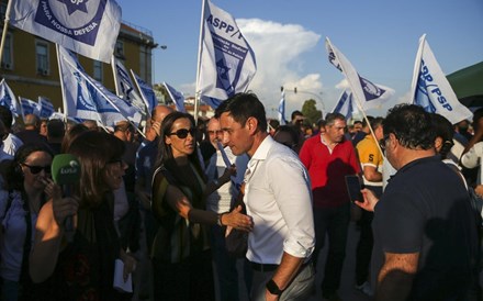 Polícias anunciam protestos diários até terem respostas do Governo