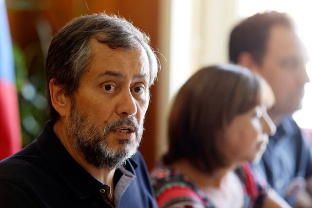 Professores remarcam greve e estendem-na até ao final do ano lectivo