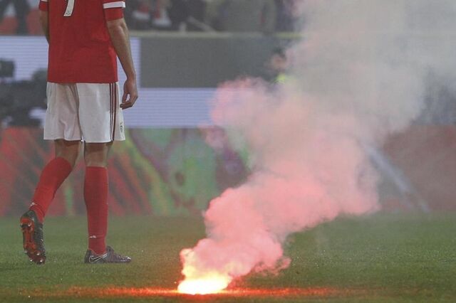 Jogos à porta fechada para Benfica, Sporting de Braga e Paços de Ferreira