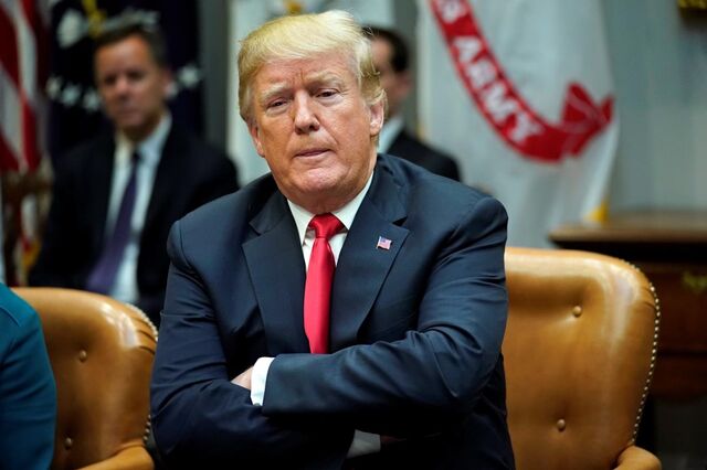 Trump decreta nova ronda de tarifas à China mas 'poupa' alguns produtos