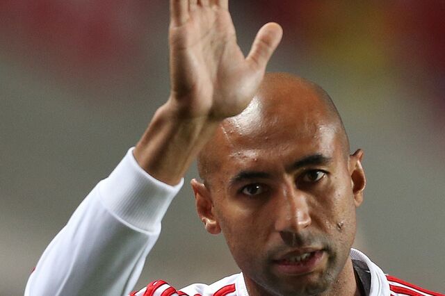 Luisão antecipa o final de carreira e junta-se à estrutura do Benfica