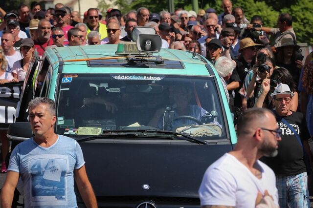 Plataformas electrónicas de transporte ganharam com greve de taxistas
