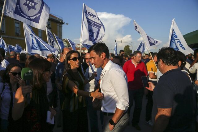 Polícias anunciam protestos diários até terem respostas do Governo