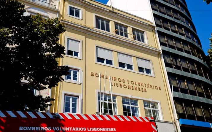 Associação Humanitária dos Bombeiros Voluntários Lisbonenses - Rua Camilo Castelo Branco, 33-35