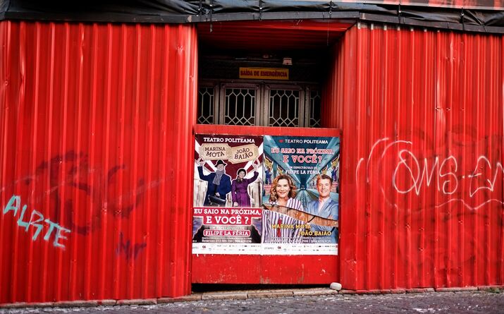 Cinema Olympia - Rua dos Condes, 9-13 e 15-27