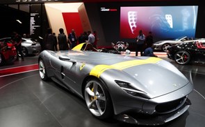 Ferrari escolhe 499 “sortudos” para modelo Monza, de 1,6 milhões
