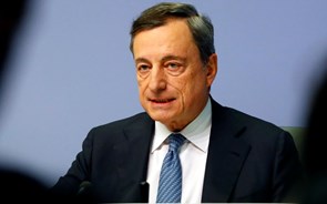 Draghi admite mitigar impacto da política de juros negativos do BCE