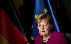 Merkel não se recandidata à liderança da CDU nem a chanceler