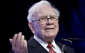 Com a guerra, investimentos de Buffett batem recorde de 10 anos