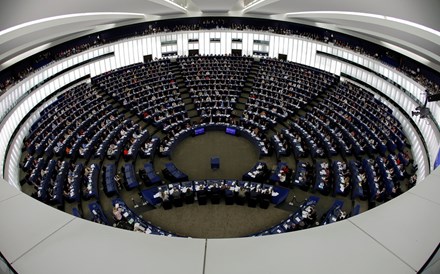 UE negoceia na próxima semana nova lei dos direitos de autor com Parlamento Europeu