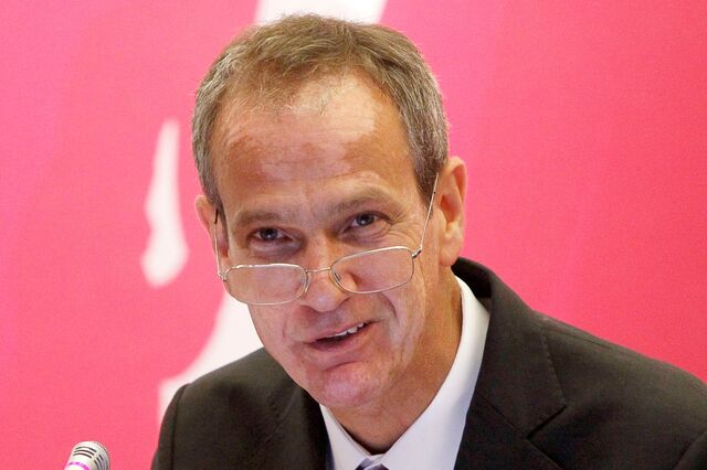 BPI estima que lucros do BCP tenham mais do que duplicado para 93 milhões de euros