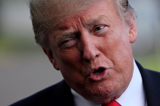 CNN processa Trump e exige regresso de repórter à Casa Branca