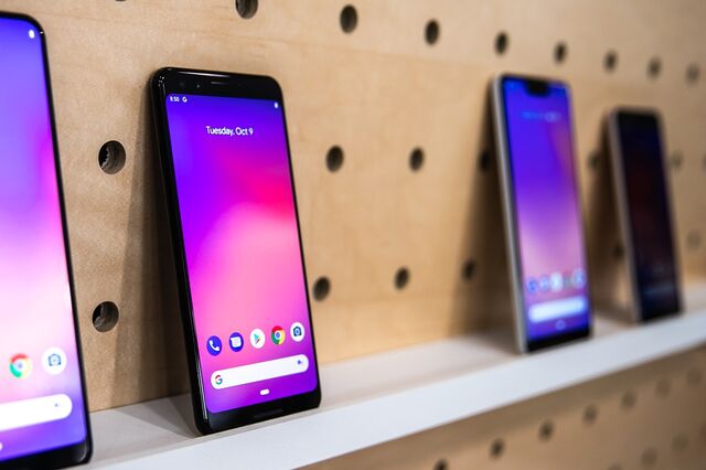 Regulador britânico quer investigar domínio da Apple e Google no ecossistema móvel