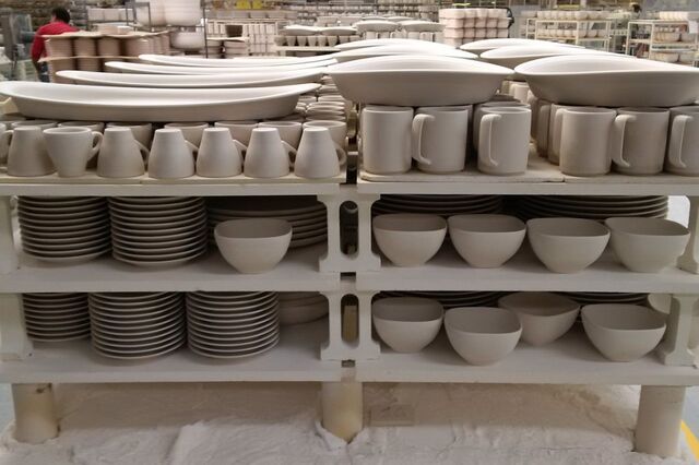 Porcelanas Costa Verde investe sete milhões e cria mais 90 empregos