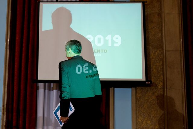 Governo apresenta números diferentes em Bruxelas