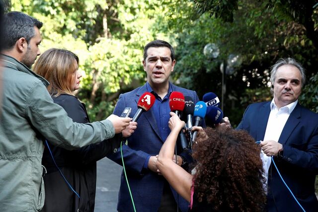 Tsipras assume Negócios Estrangeiros após demissão do ministro