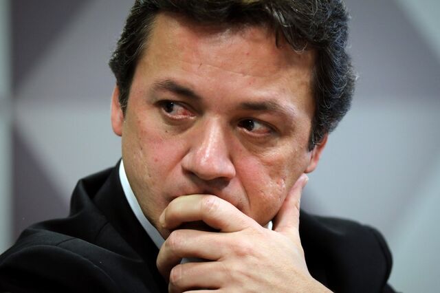 Luta entre bilionários coloca rei da carne contra herdeiro da celulose