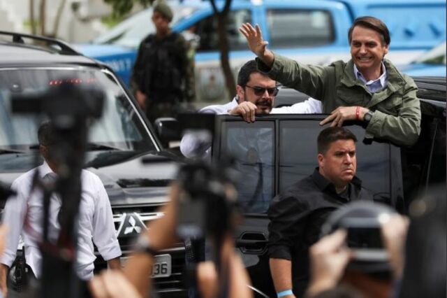 Bolsonaro e Haddad votaram e mostraram confiança nos resultados