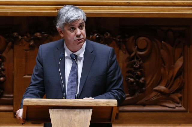 Cercado no Parlamento, Centeno diz que 'não vamos ter corte nenhum'