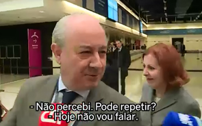 O vídeo em que Rui Rio responde em alemão aos jornalistas portugueses