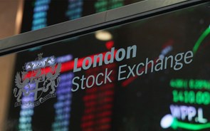 Bolsa de Londres rejeita oferta de compra de Hong Kong