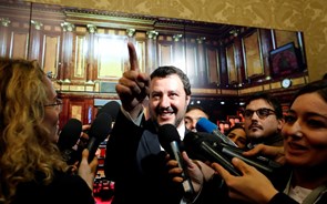 Salvini: 'Já chegou a carta de Bruxelas? Agora esperamos a carta do Pai Natal'