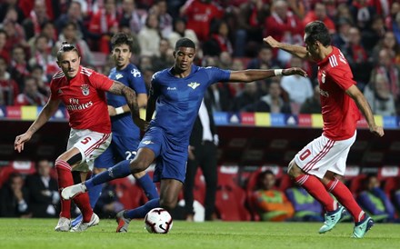 Benfica desvaloriza mais de 5% após terceira derrota