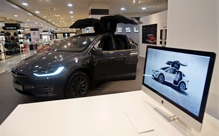 Loja da Tesla no El Corte Inglés de Gaia