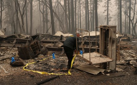 Fogos na Califórnia provocam 63 mortes e há 630 desaparecidos