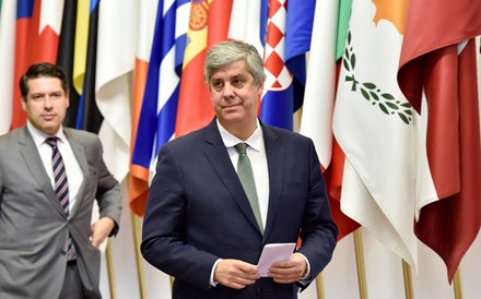 Centeno antevê 'debate importantíssimo para a construção europeia' no Eurogrupo