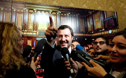 Salvini: 'Já chegou a carta de Bruxelas? Agora esperamos a carta do Pai Natal'