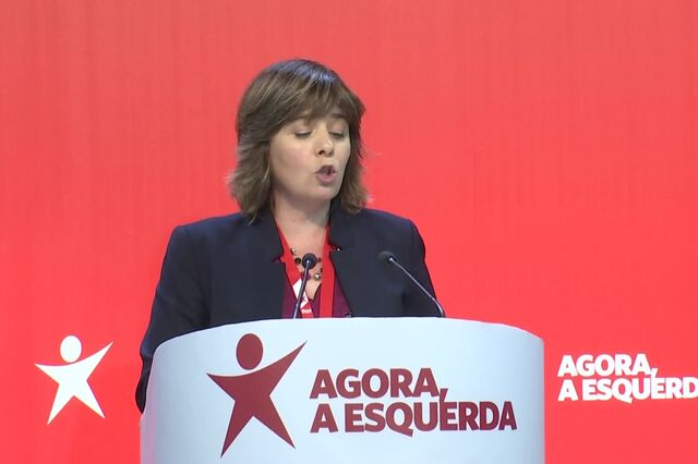 Catarina Martins: 'A política mudou porque o PS não teve maioria absoluta'