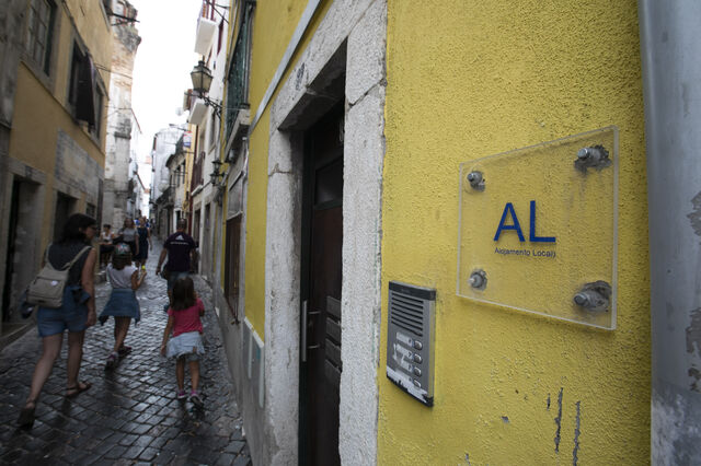 Alojamento local representa um terço da oferta de camas