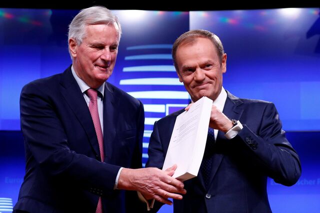 UE convoca cimeira para assinar acordo do Brexit a 25 de Novembro