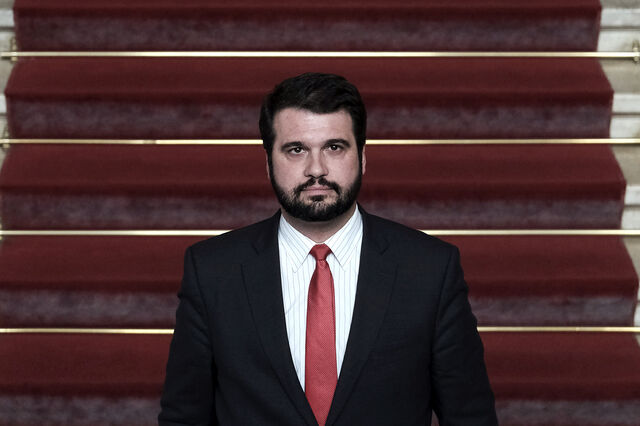 PS ainda acredita num acordo à esquerda para a reforma laboral 
