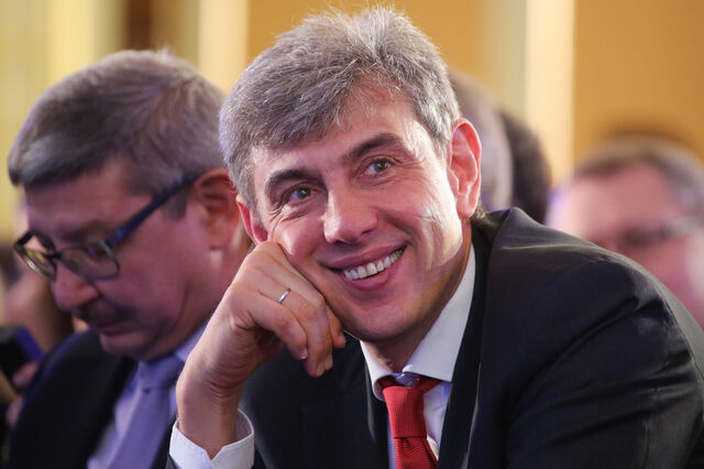Titã do retalho perde 10 mil milhões, mas pelo menos ainda tem o futebol