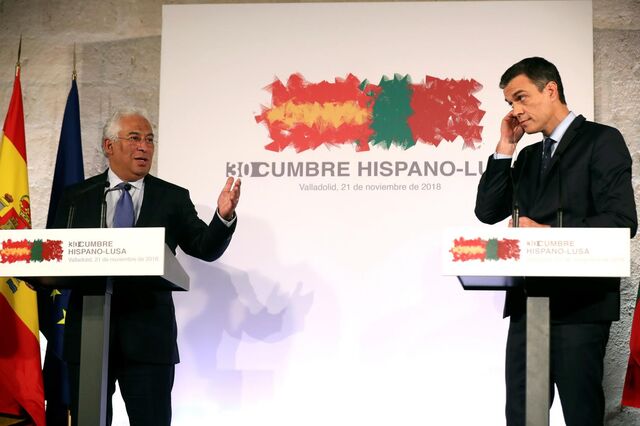 Covid-19: Costa e Sánchez preparam reunião da UE sobre fronteiras por teleconferência