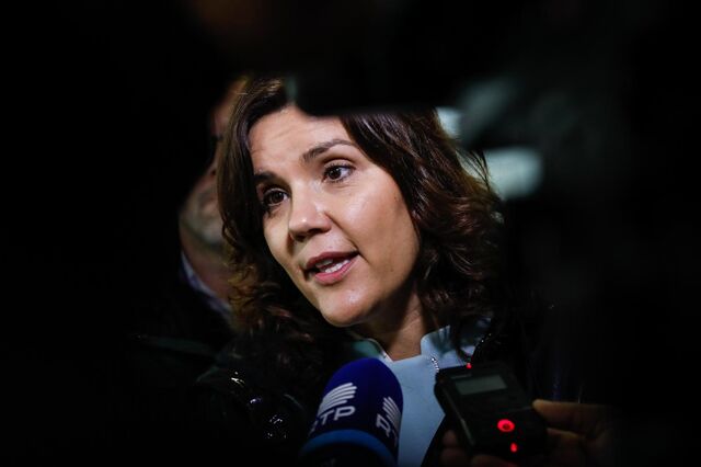 Legislativas: Assunção Cristas lidera lista em Lisboa, Cecília Meireles no Porto