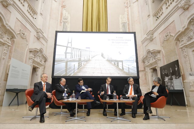 DBRS: Custos vão continuar a pesar na banca europeia com digitalização do sector